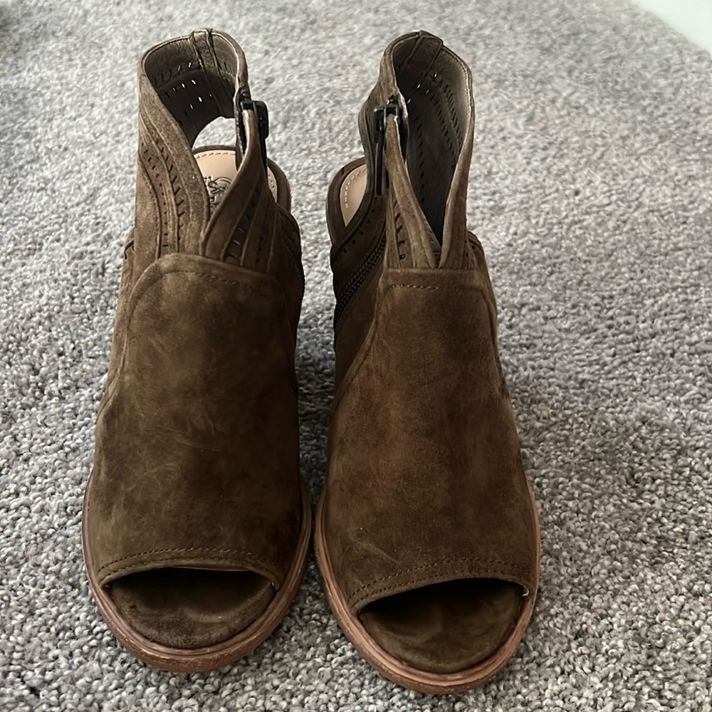 Women’s Vince Camuto Koral Brown Suede Boot Open-Toe Shoes Ankle Boot size 5.5